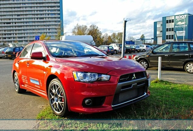 Mitsubishi Lancer Evolution X MR