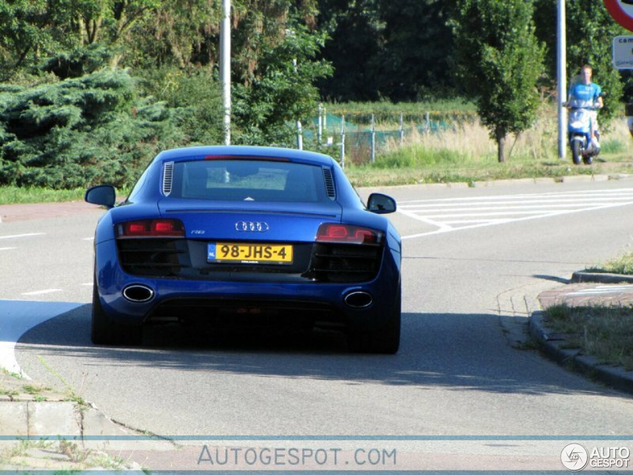 Audi R8 V10