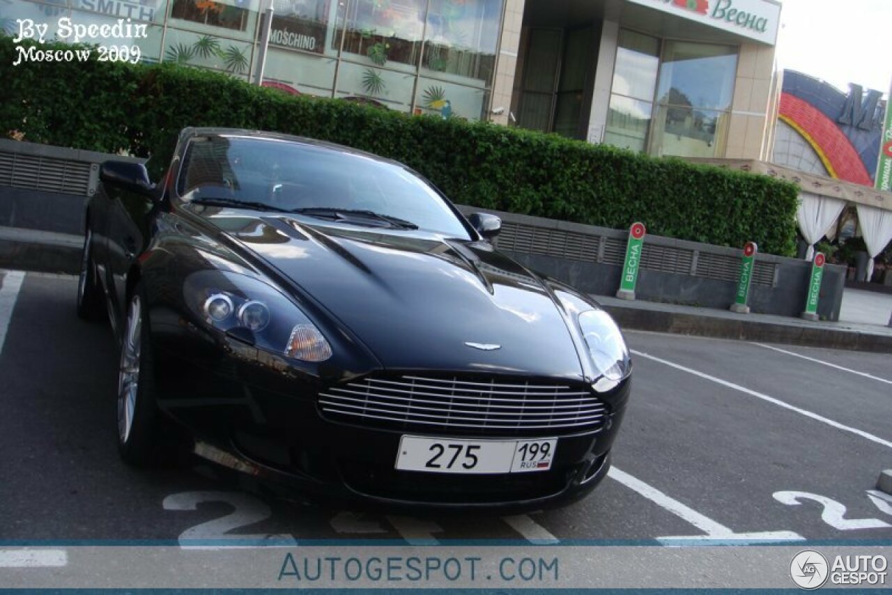 Aston Martin DB9