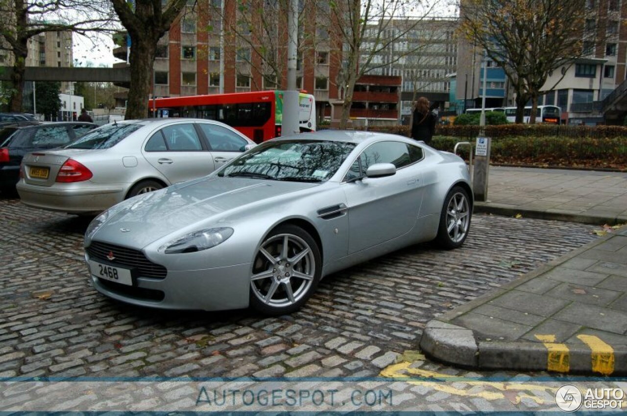 Aston Martin V8 Vantage