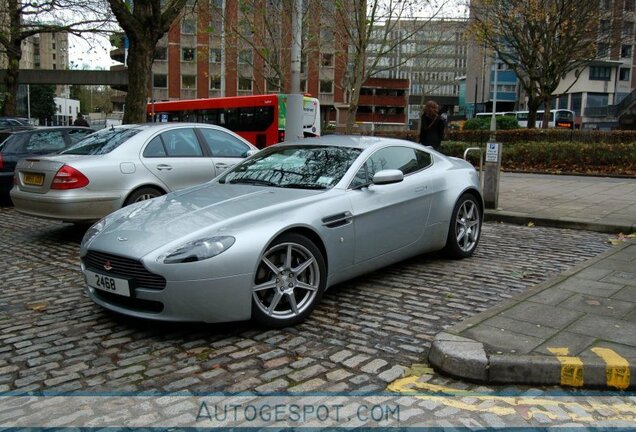 Aston Martin V8 Vantage