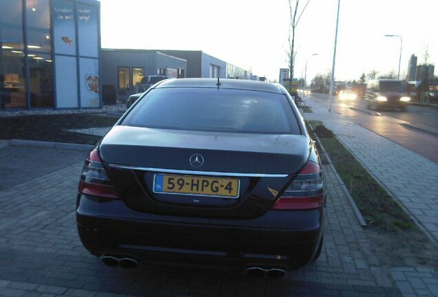 Mercedes-Benz S 65 AMG V221