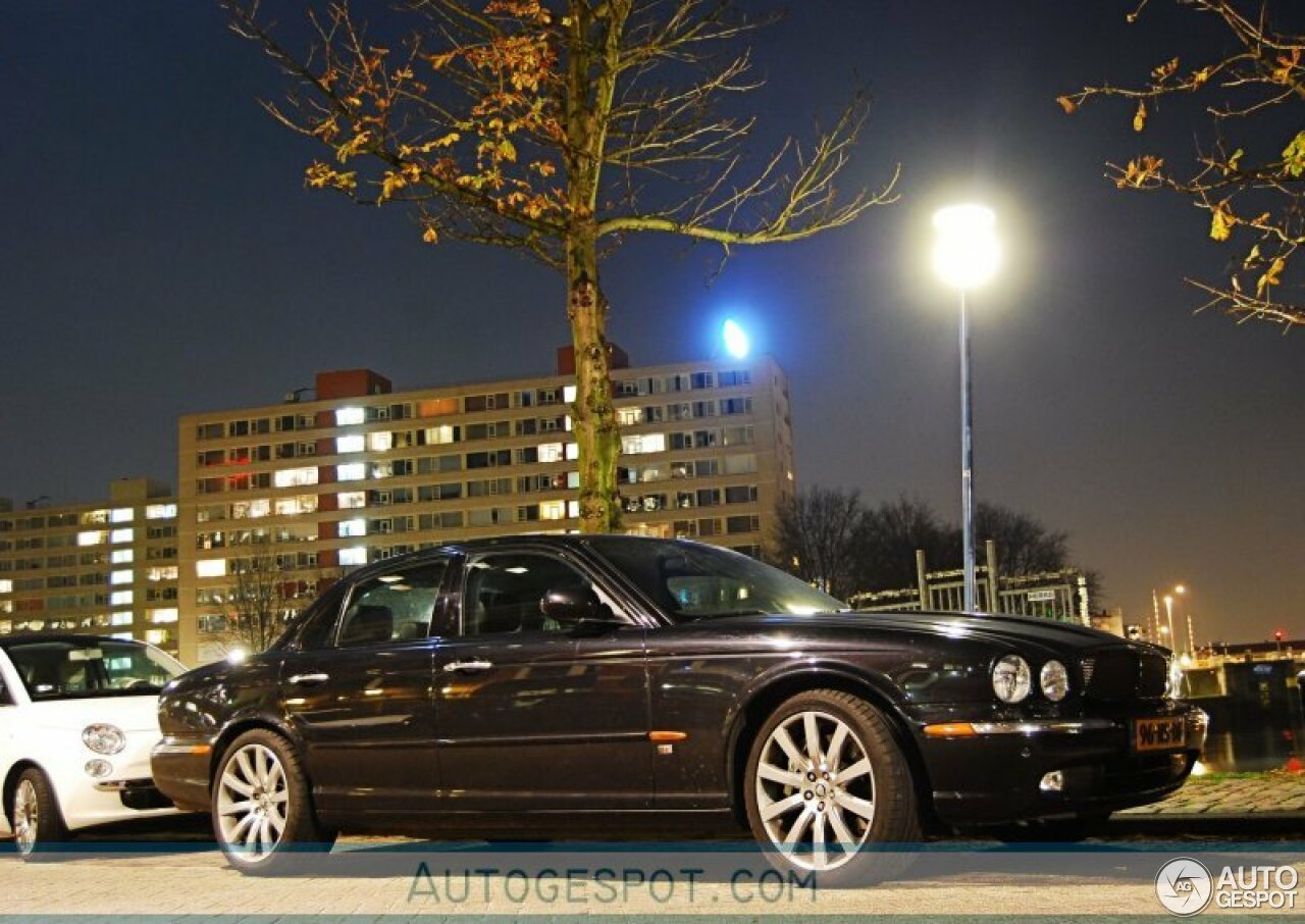 Jaguar XJR