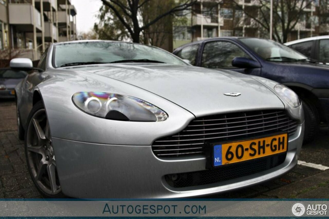 Aston Martin V8 Vantage