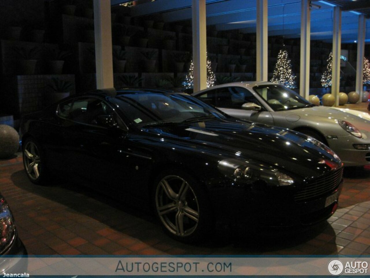 Aston Martin DB9