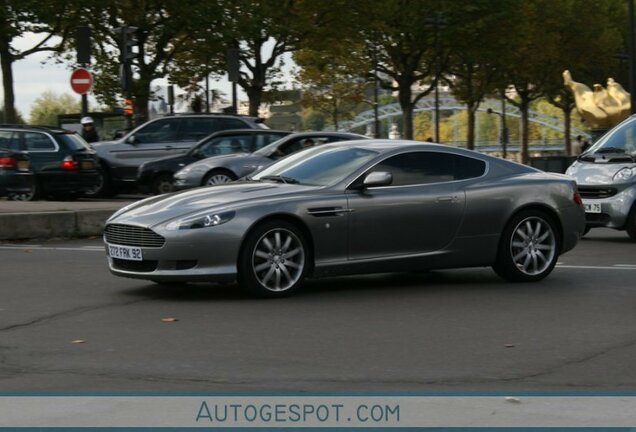 Aston Martin DB9