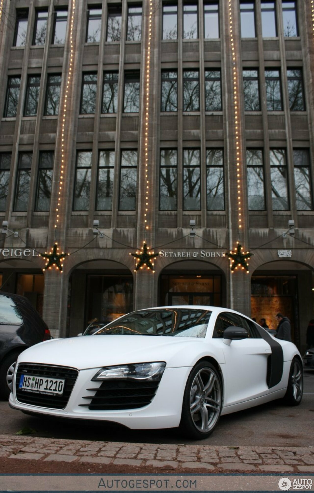 Audi R8