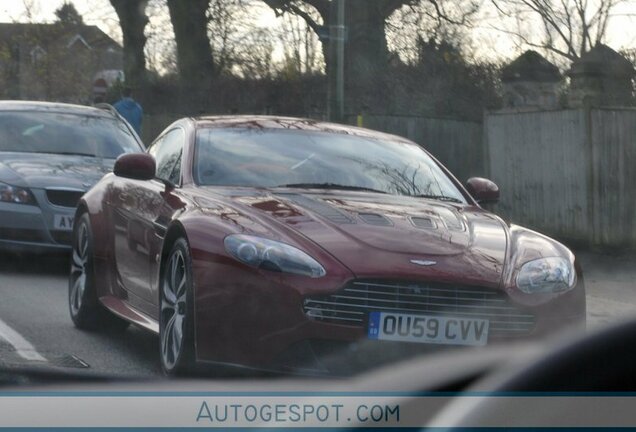 Aston Martin V12 Vantage