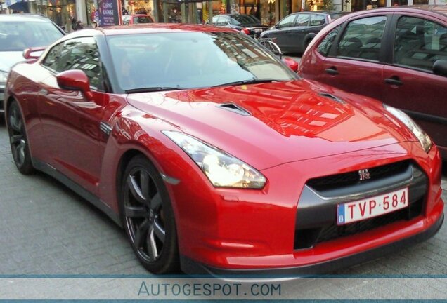 Nissan GT-R