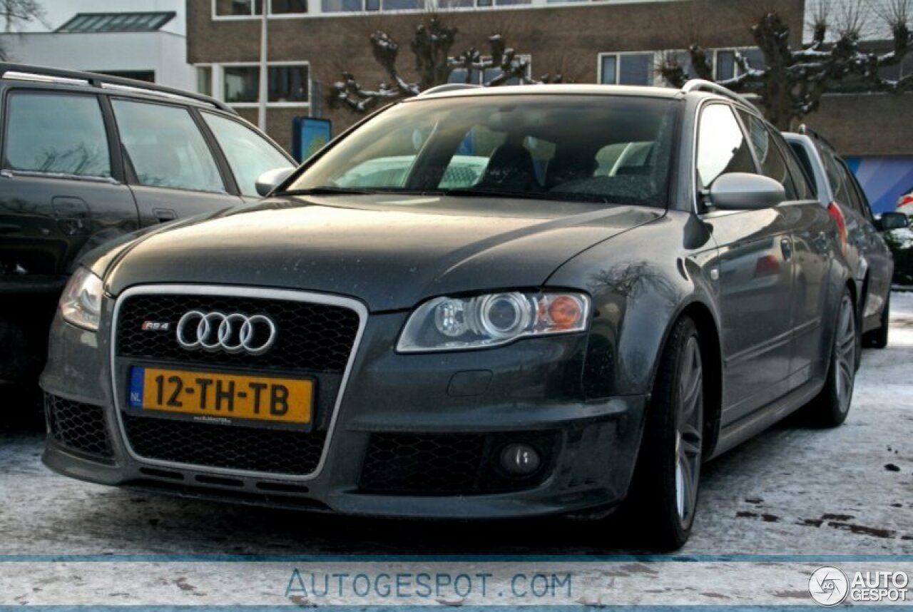 Audi RS4 Avant B7