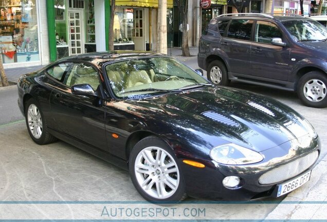 Jaguar XKR