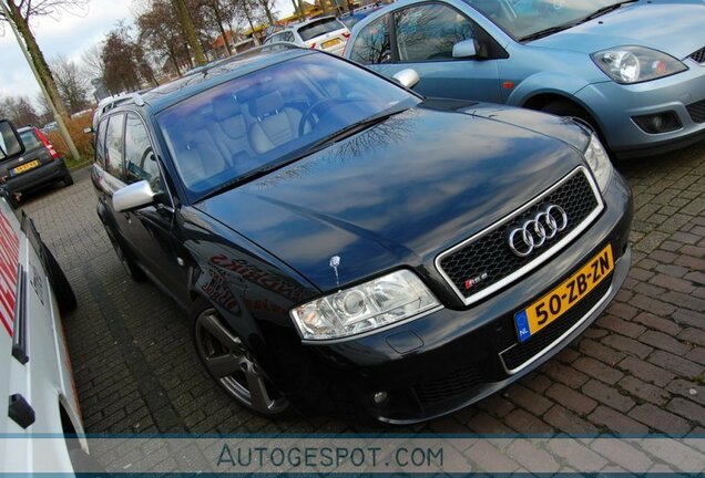 Audi RS6 Avant C5