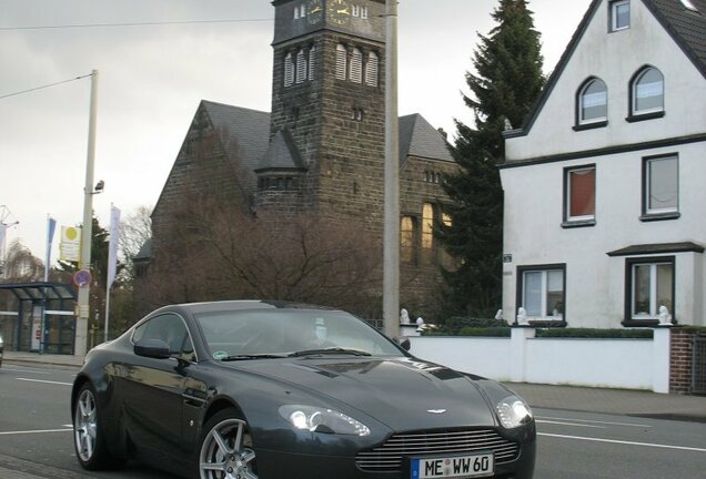 Aston Martin V8 Vantage