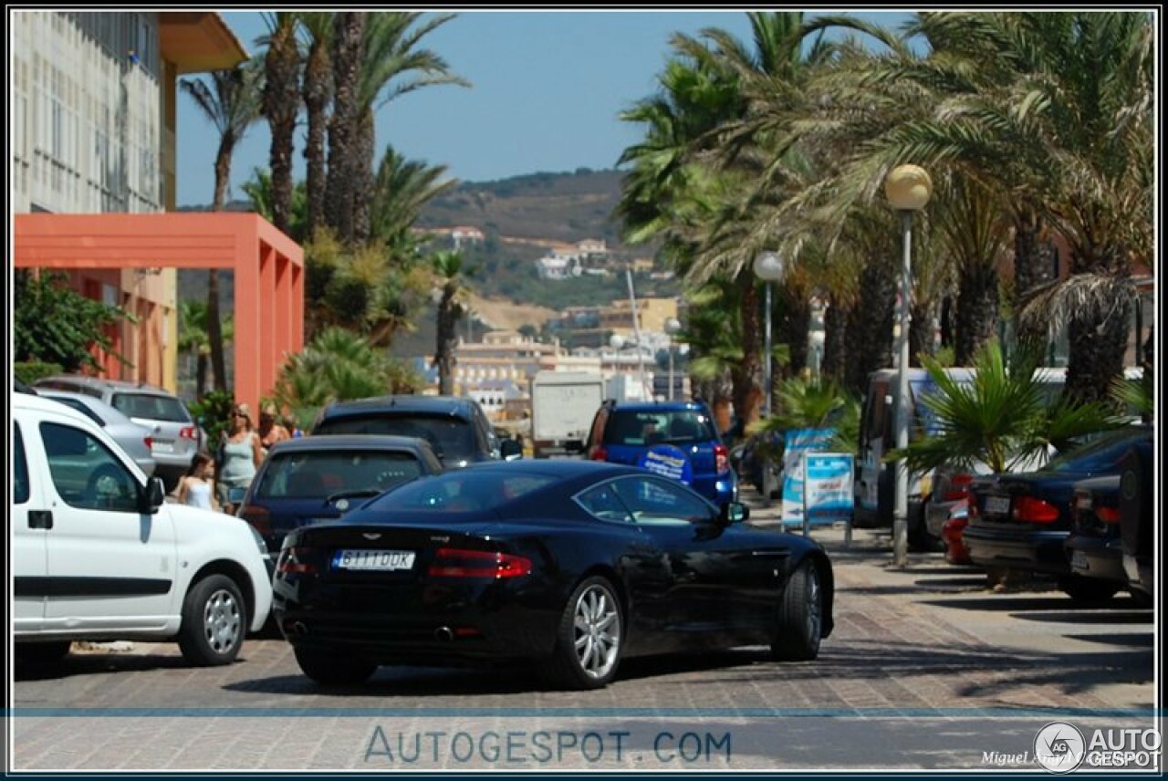 Aston Martin DB9