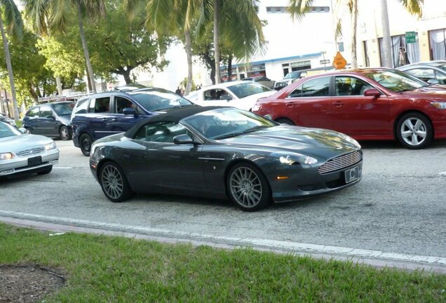 Aston Martin DB9 Volante