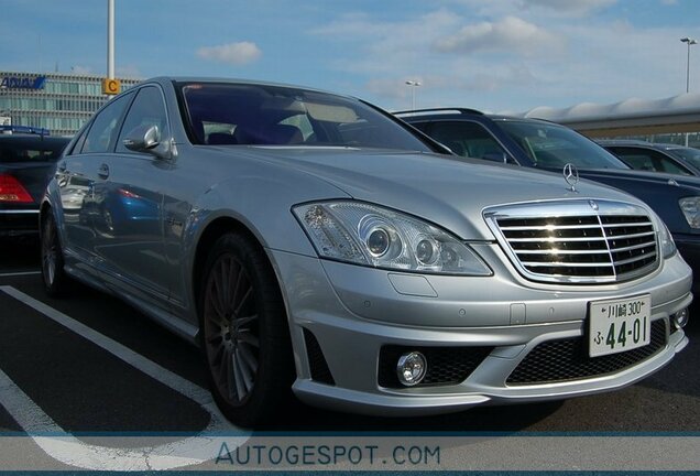 Mercedes-Benz S 63 AMG W221