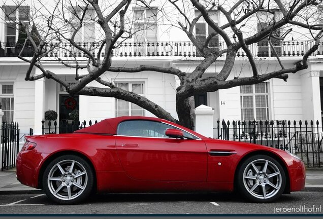 Aston Martin V8 Vantage Roadster