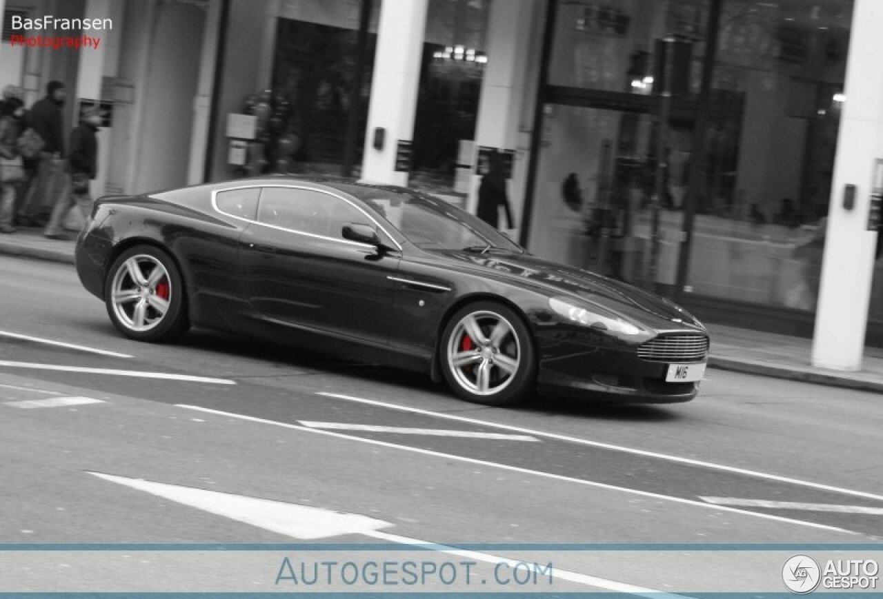 Aston Martin DB9