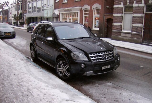 Mercedes-Benz ML 63 AMG 10th Anniversary