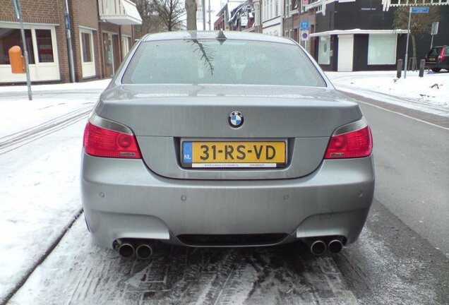 BMW M5 E60 2005