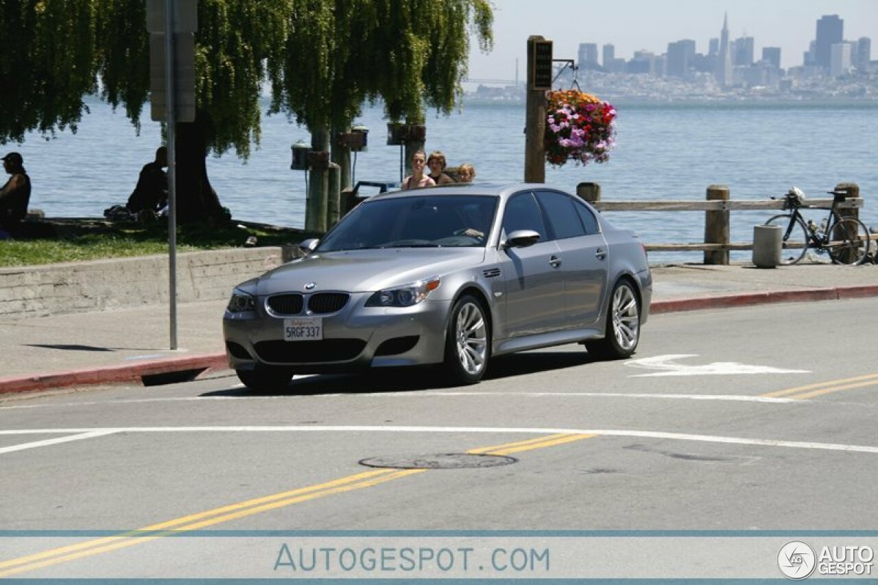 BMW M5 E60 2005