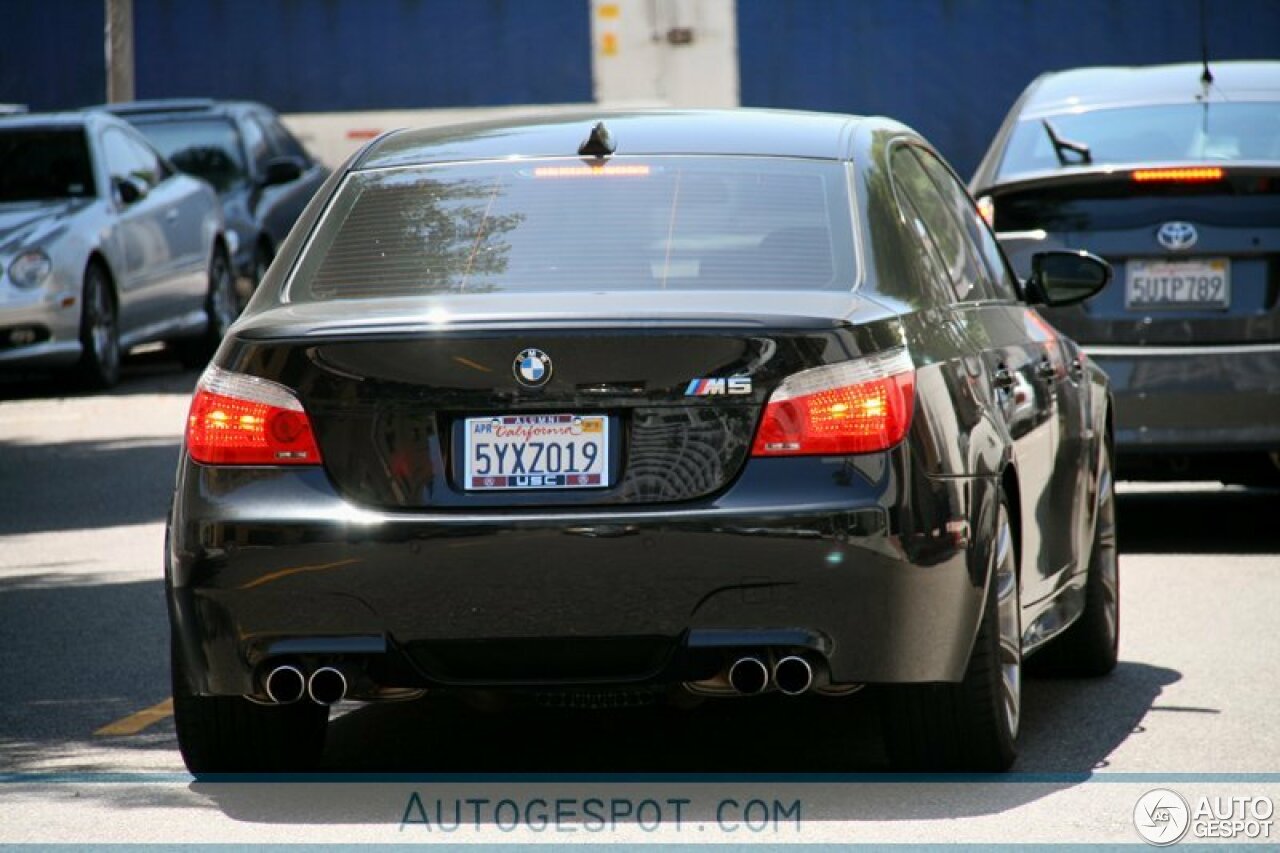 BMW M5 E60 2005