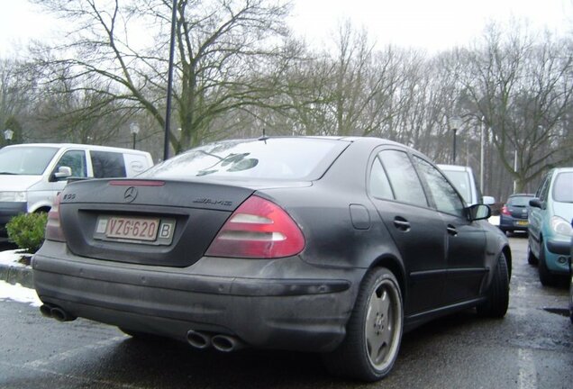 Mercedes-Benz E 55 AMG