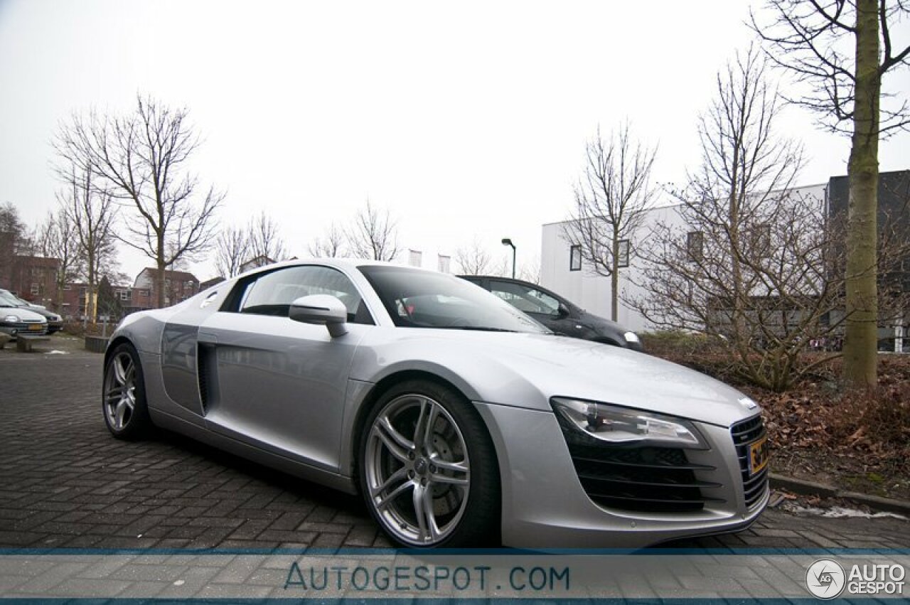 Audi R8