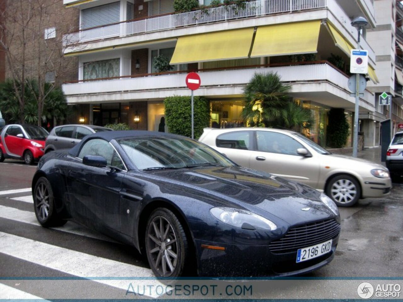 Aston Martin V8 Vantage Roadster