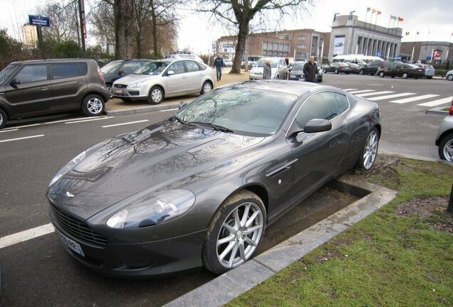 Aston Martin DB9