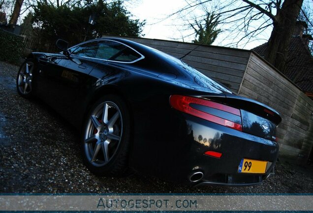 Aston Martin V8 Vantage