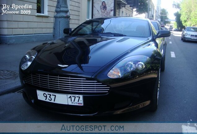 Aston Martin DB9