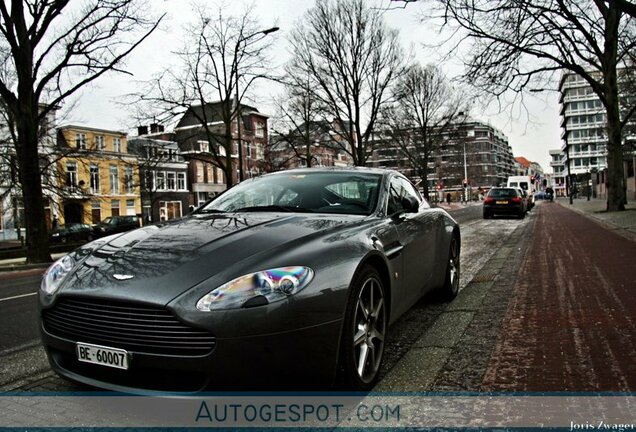 Aston Martin V8 Vantage