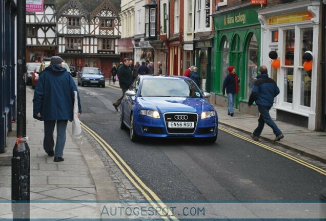 Audi RS4 Sedan