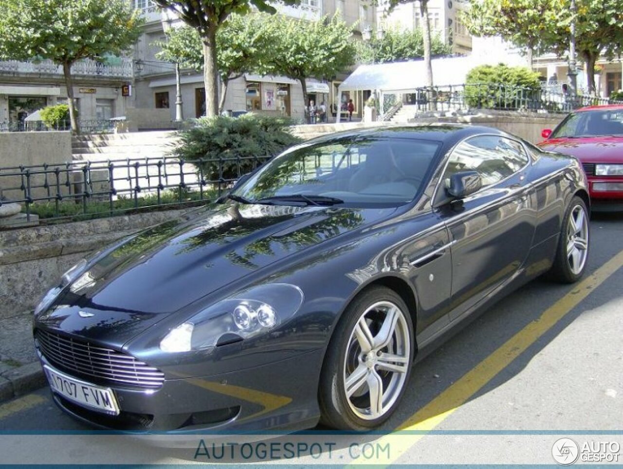 Aston Martin DB9