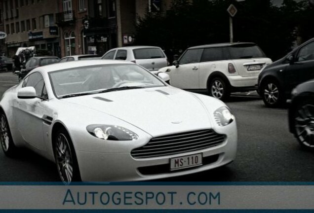 Aston Martin V8 Vantage