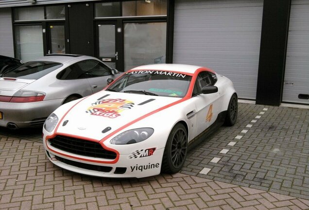 Aston Martin V8 Vantage N24