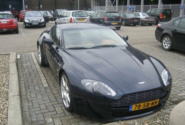 Aston Martin V8 Vantage