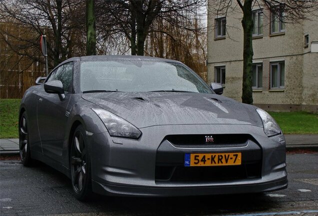 Nissan GT-R