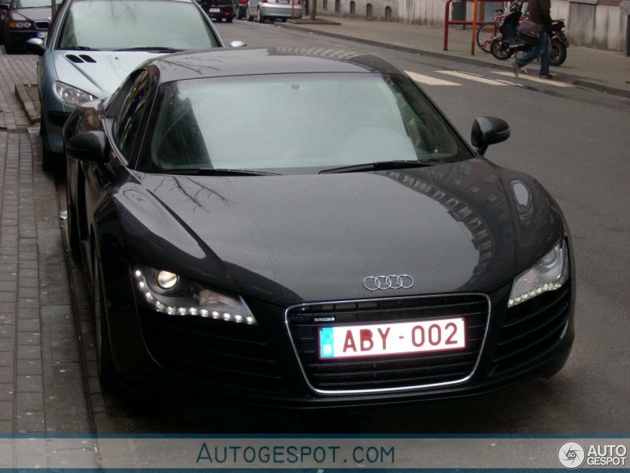 Audi R8