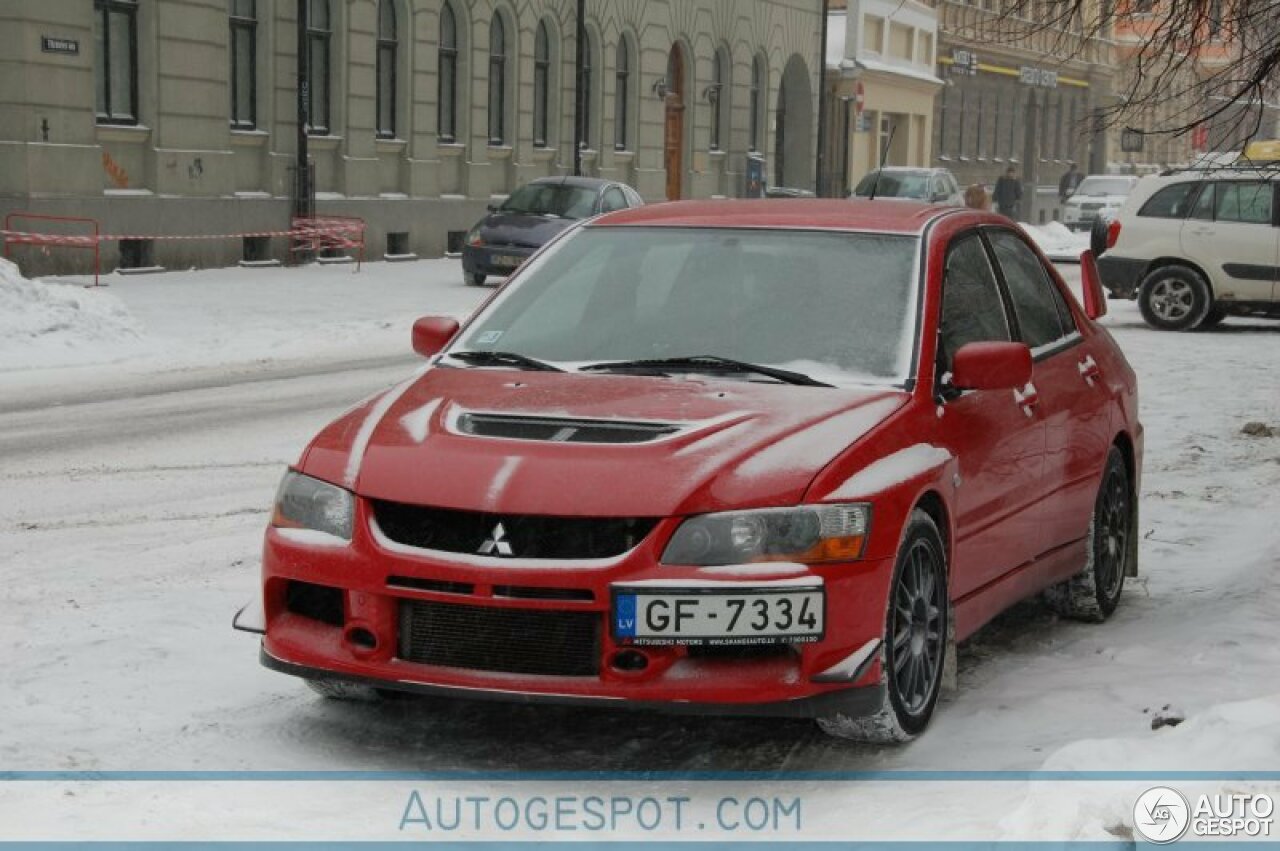 Mitsubishi Lancer Evolution IX FQ