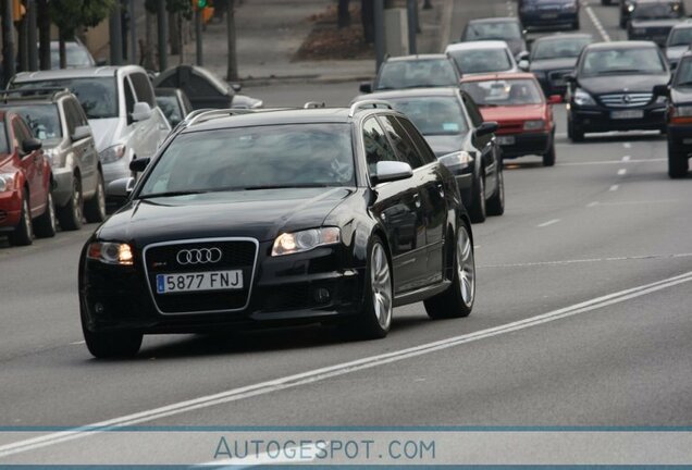 Audi RS4 Avant B7