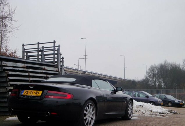 Aston Martin DB9 Volante