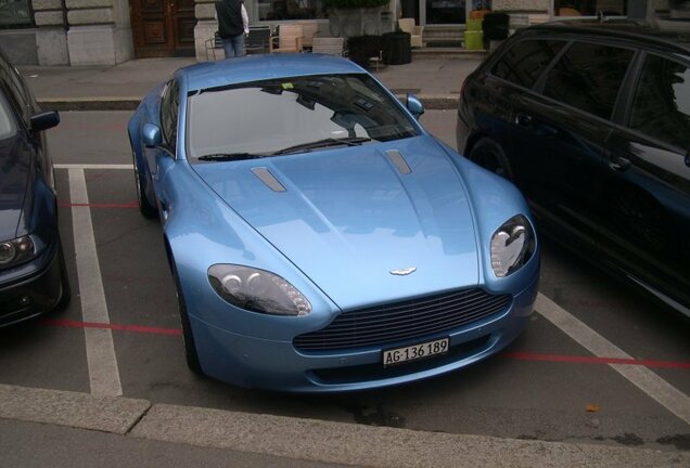 Aston Martin V8 Vantage