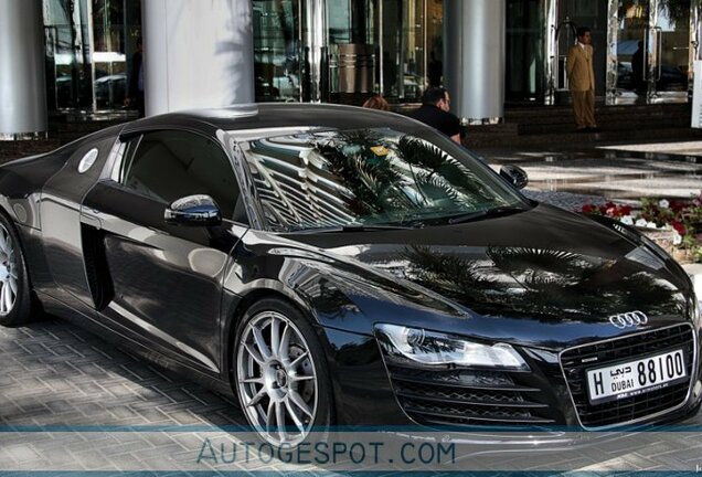 Audi R8