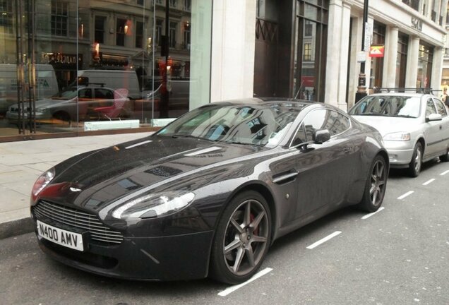 Aston Martin V8 Vantage