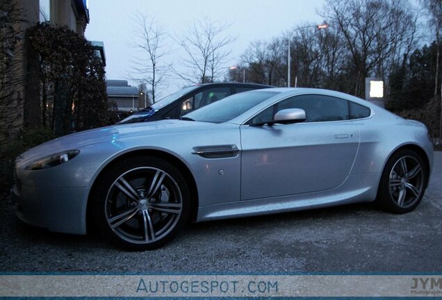 Aston Martin V8 Vantage N400