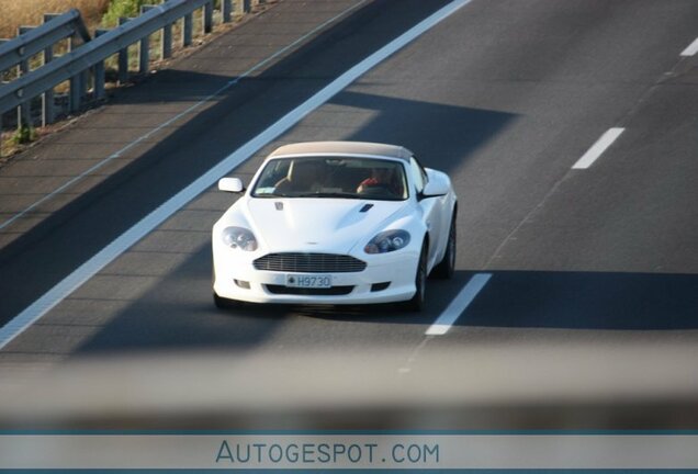 Aston Martin DB9 Volante