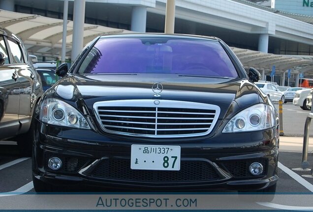 Mercedes-Benz S 63 AMG W221