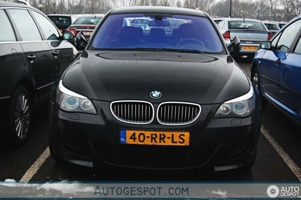 BMW M5 E60 2005